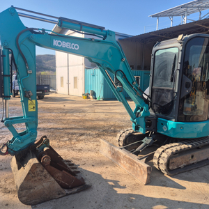 코벨코 미니굴삭기 SK30캐빈 2017년식 9900시간 가동 이미지