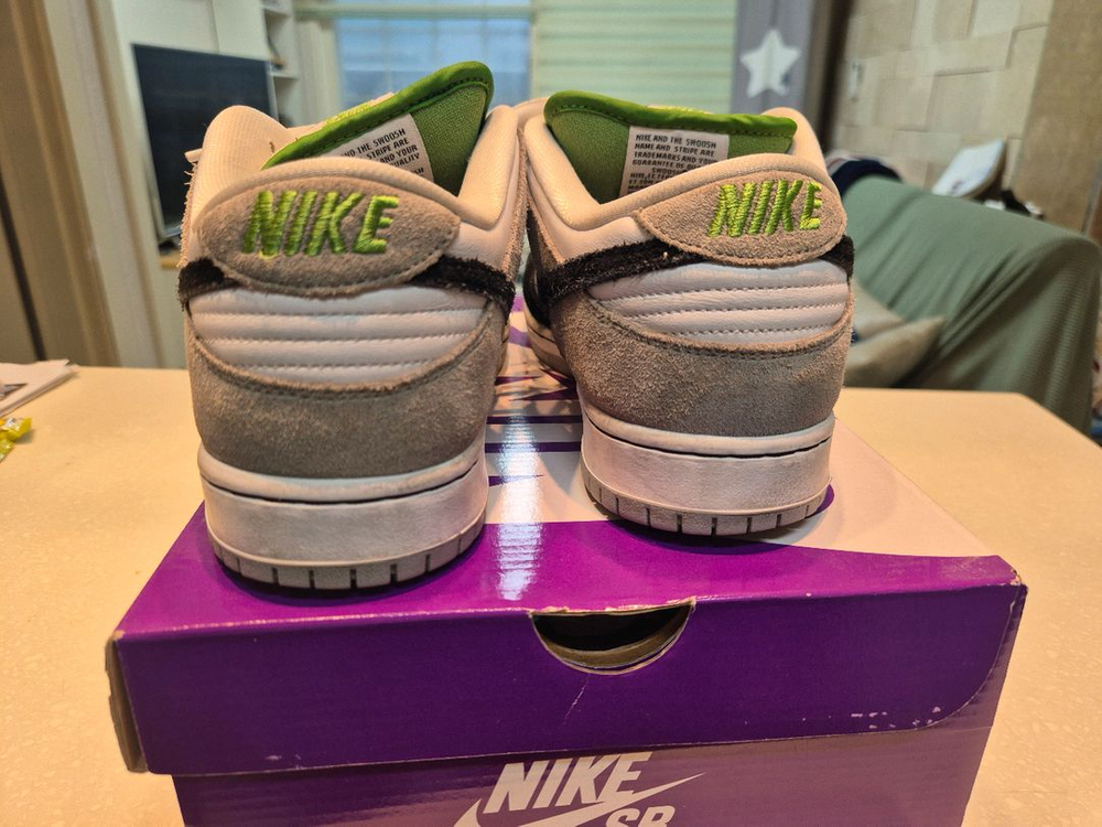 나이키 SB 덩크로우 프로클로로필 스니커즈 이미지