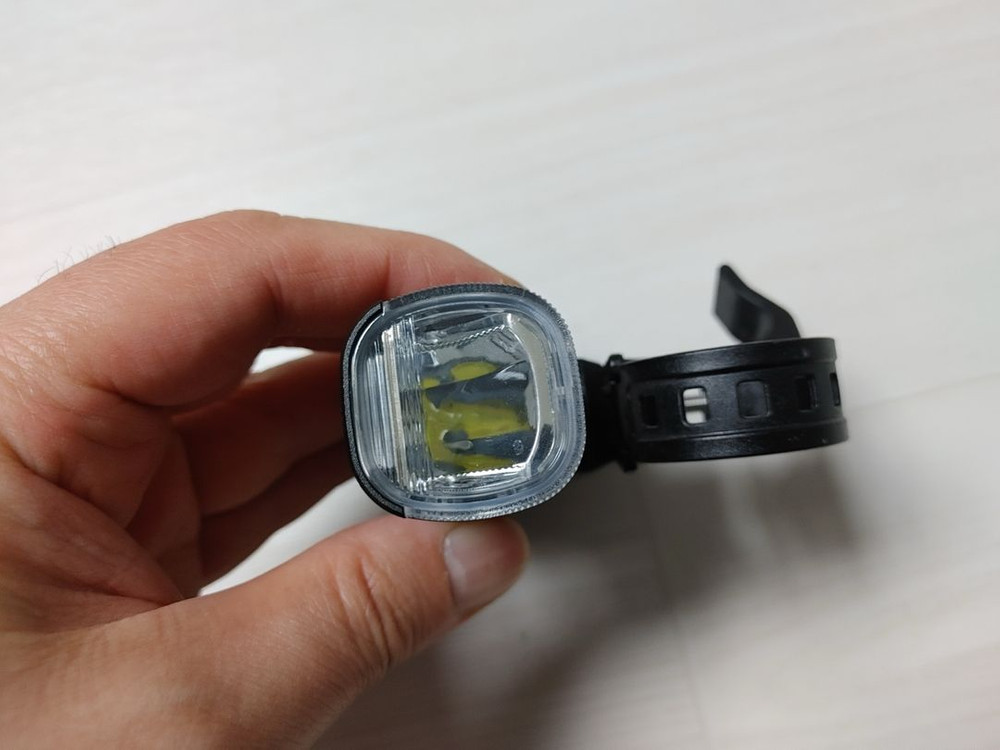 A급)엔피트닉스 충전식 자전거 전조등 나비500 루멘 팝니다. 택포2.7만 이미지