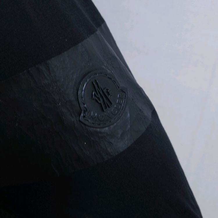 몽클레어 후드집업 점퍼 이미지