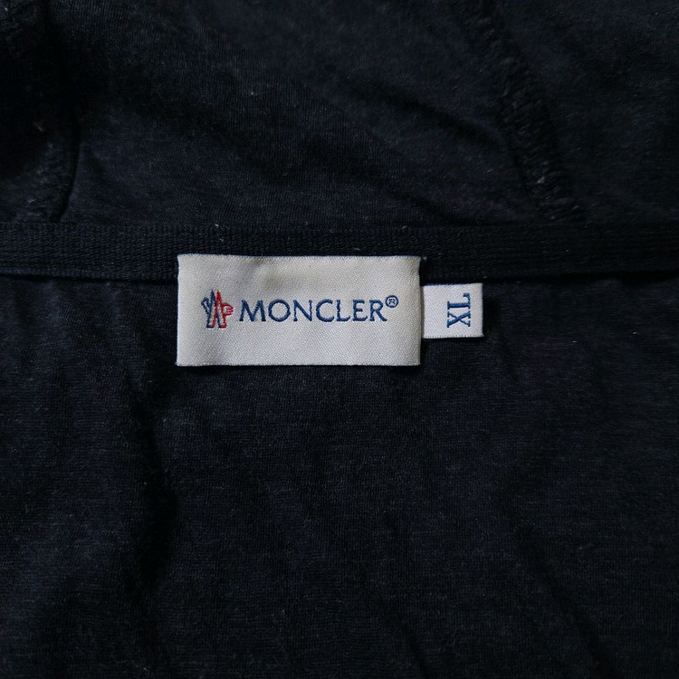 몽클레어 후드집업 점퍼 이미지