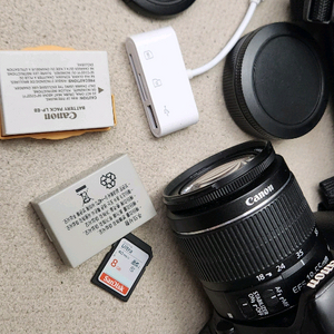 캐논 EOS 600D 와 EF-S 18-55 IS II 렌즈 가방 풀셋 팝니다 이미지