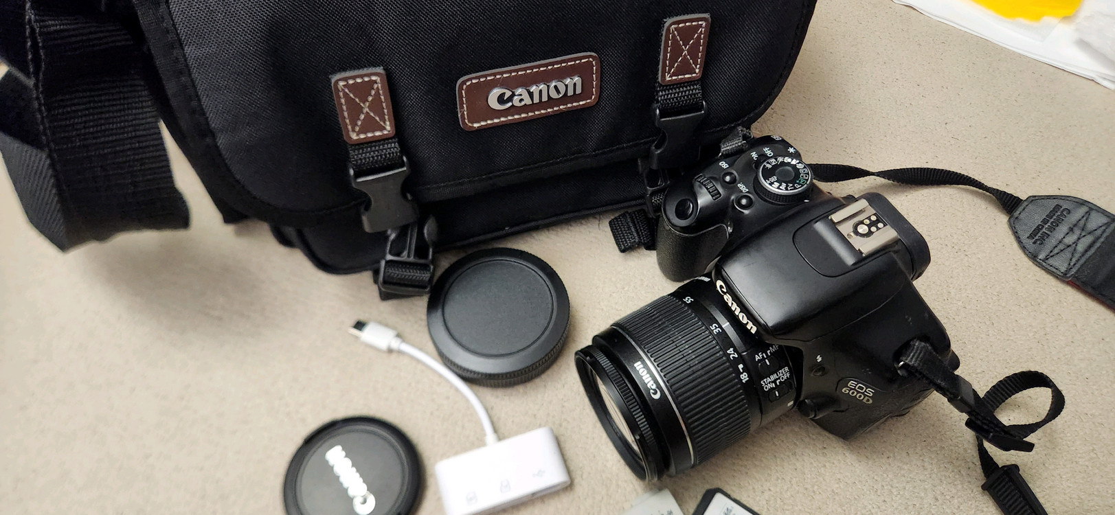 캐논 EOS 600D 와 EF-S 18-55 IS II 렌즈 가방 풀셋 팝니다 이미지