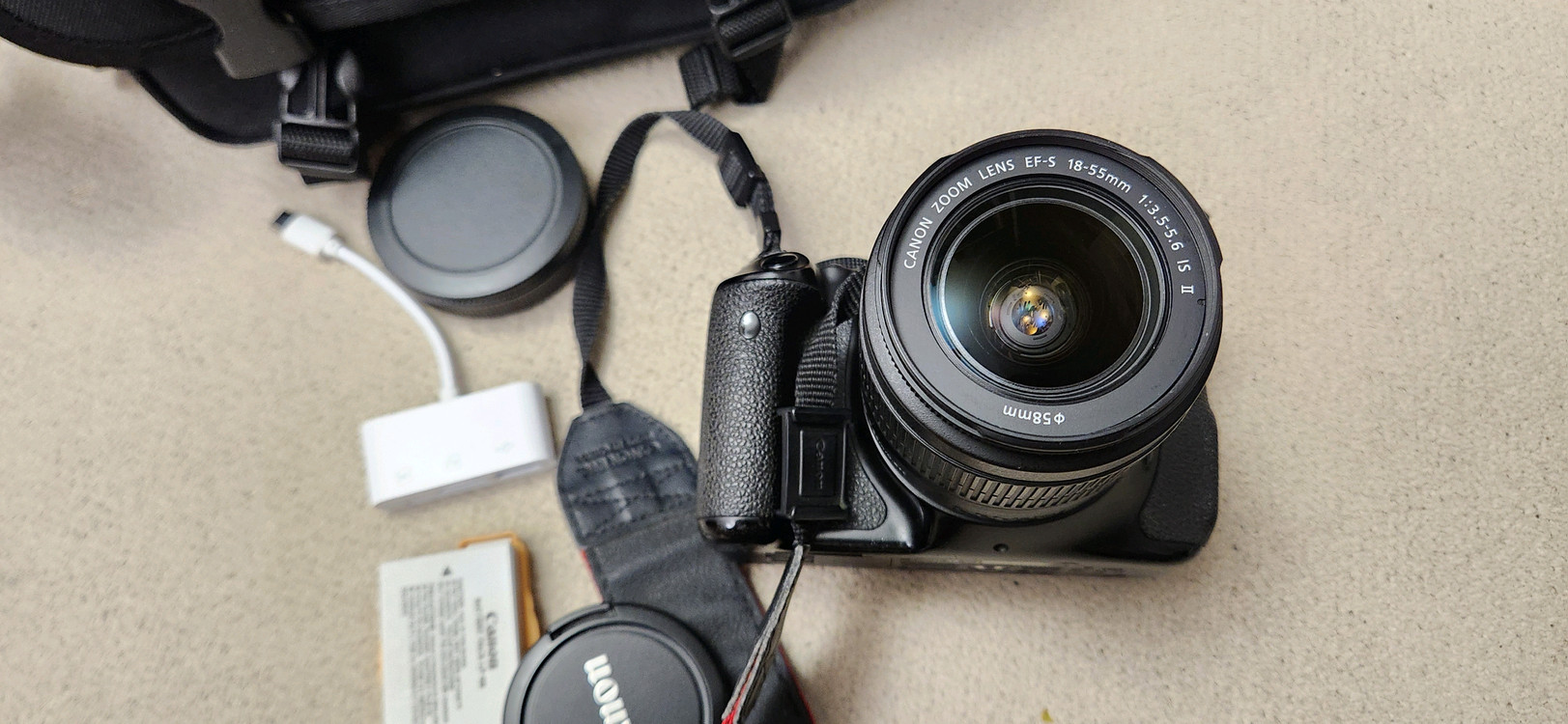 캐논 EOS 600D 와 EF-S 18-55 IS II 렌즈 가방 풀셋 팝니다 이미지