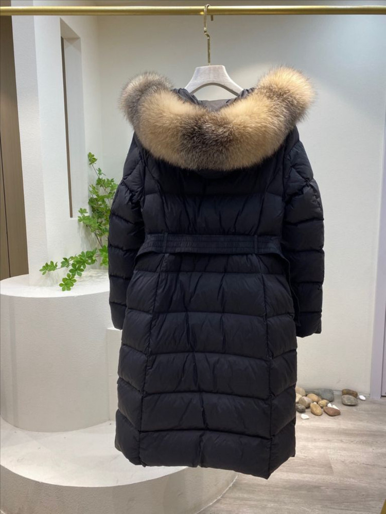 몽클레어 23FW 보에딕(리얼퍼) 폭스퍼 이미지