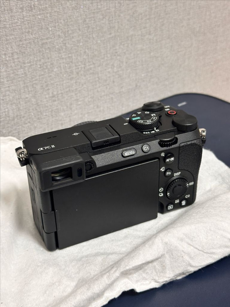 소니 A7C2 (A7CM2) 미러리스 카메라 + 28-60 렌즈 상자만 개봉 이미지