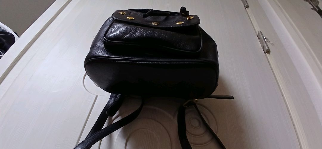 MCM 블랙 가죽 백팩 이미지