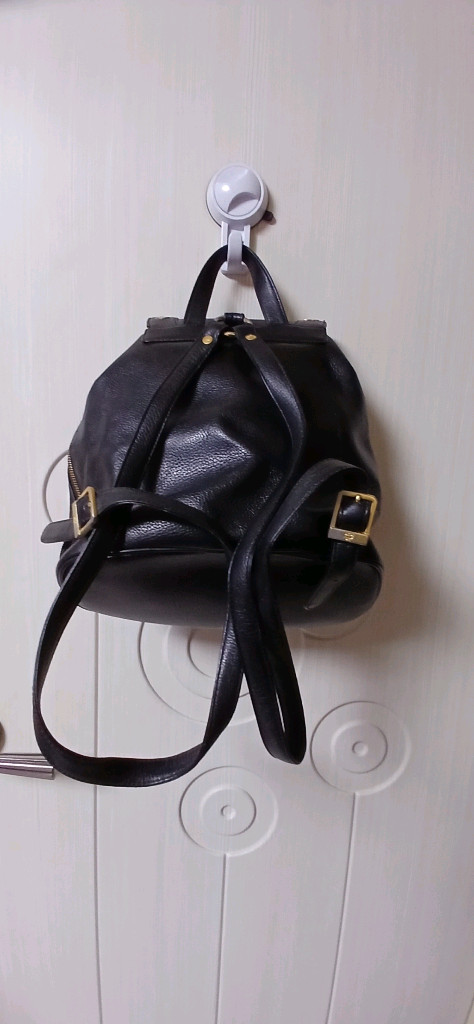 MCM 블랙 가죽 백팩 이미지