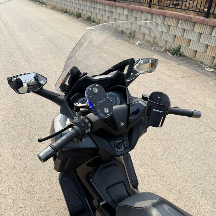 혼다 포르자350 23년식 4만키로 정비완료 출퇴근 저렴하게 판매합니다 이미지