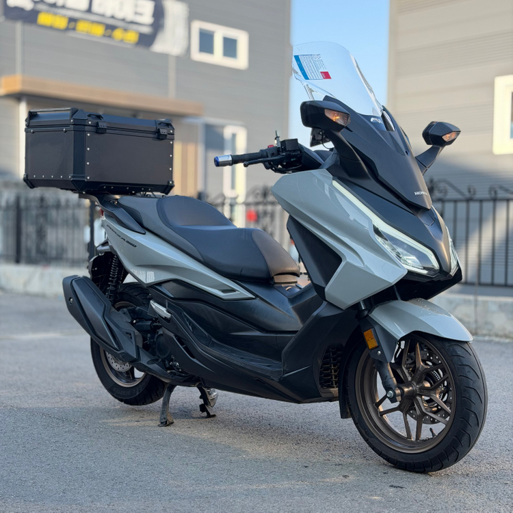 혼다 포르자350 25년식 1만6천키로 A급 배달셋팅 판매합니다! 이미지