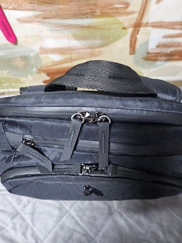 GEOMETRIC GROUND SOUND 백팩 이미지