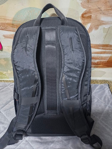 GEOMETRIC GROUND SOUND 백팩 이미지