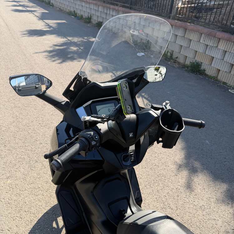 혼다 포르자350 25년식 2만4천km 배달셋팅 저렴하게 판매합니다! 이미지