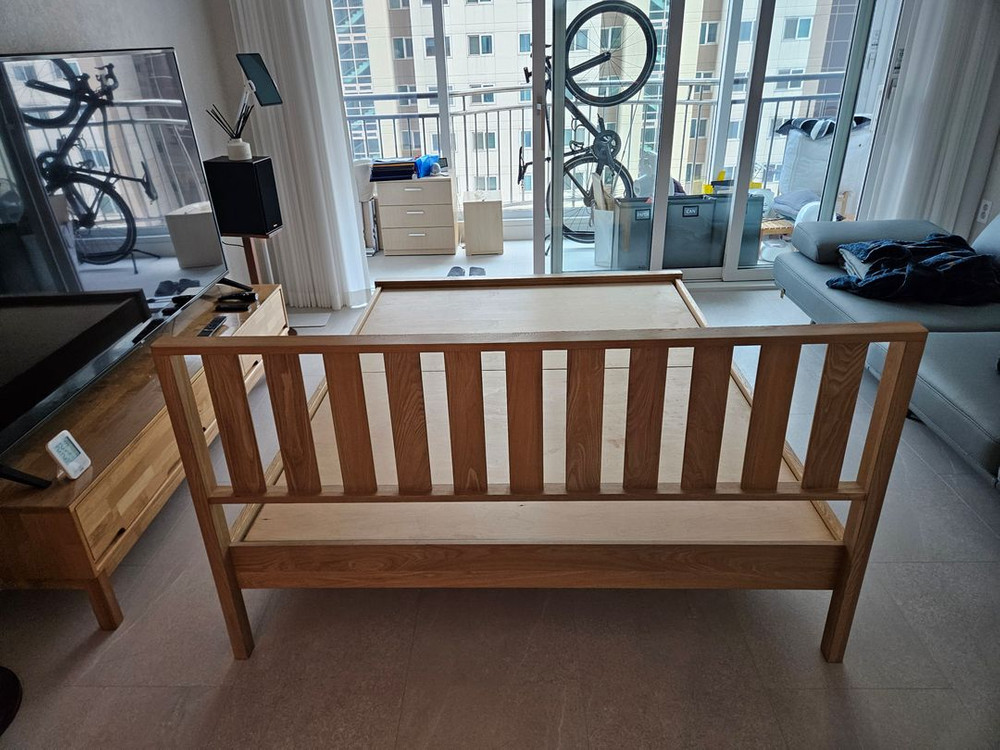 트리엔조이 원목 침대프레임 ( 퀸사이즈 ) 팝니다. 이미지