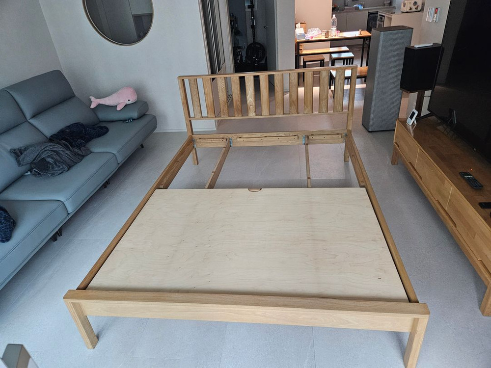 트리엔조이 원목 침대프레임 ( 퀸사이즈 ) 팝니다. 이미지