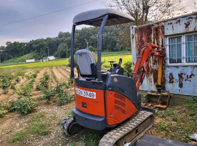 히타치017 미니 굴삭기 이미지