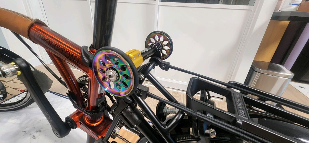 2023 브롬톤 c라인 프레임라커 이미지