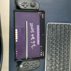 게이밍 태블릿 Y700 2세대 256 주변기기일체 내용필독 이미지