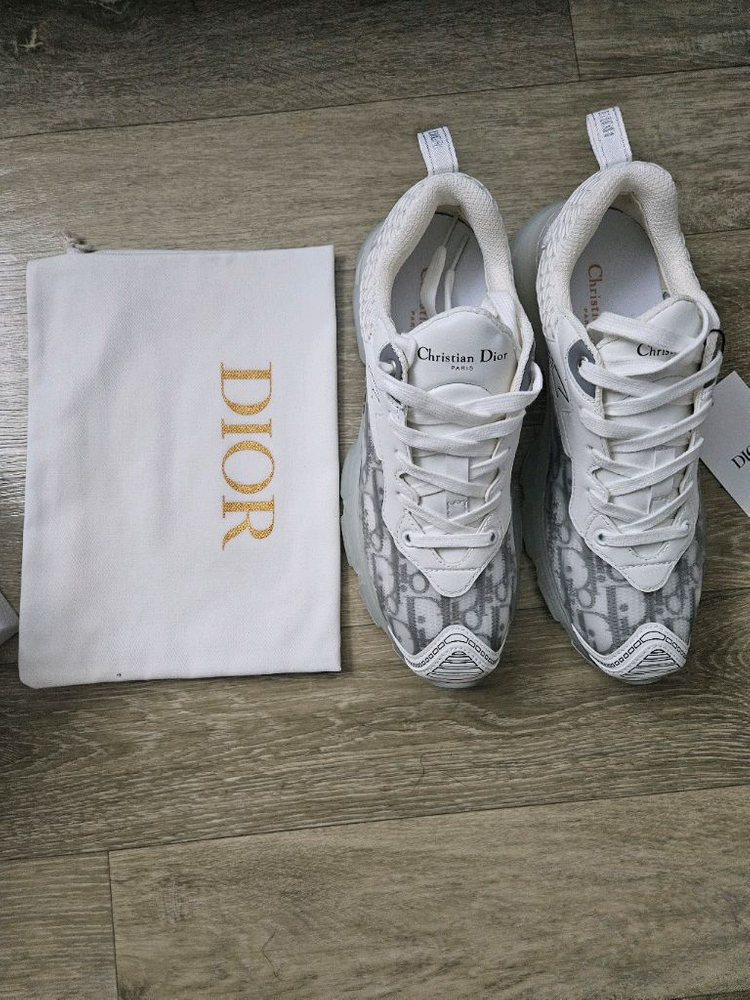 디올 바이브 스니커즈 40사이즈 풀박스 이미지