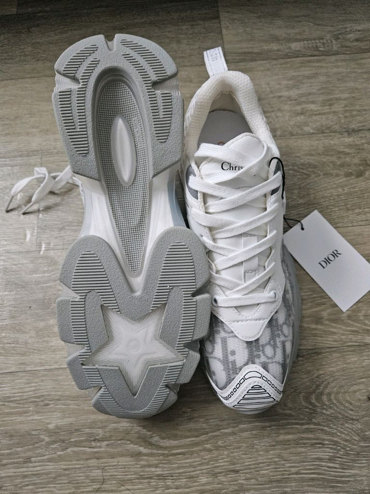 디올 바이브 스니커즈 40사이즈 풀박스 이미지