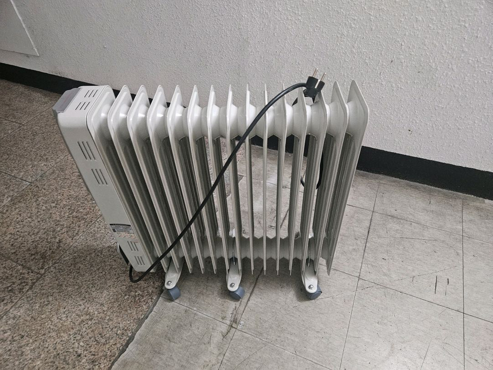신일 라디에이터 15핀 히터난로 열풍기 온풍기 대형전기난로 이미지