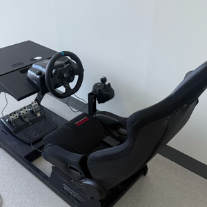 로지텍 g923 레이싱휠 + 쉬프터 + 버킷시트 + pns 거치대 판매합니다 레이싱휠 세트 거치대 이미지