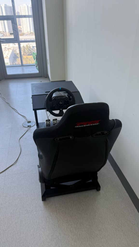 로지텍 g923 레이싱휠 + 쉬프터 + 버킷시트 + pns 거치대 판매합니다 레이싱휠 세트 거치대 이미지