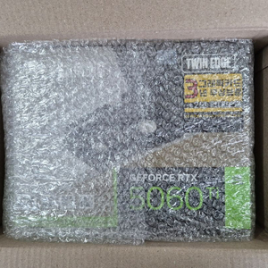 ZOTAC 지포스 RTX 5060 Ti Twin Edge OC D7 8GB 팝니다. 이미지