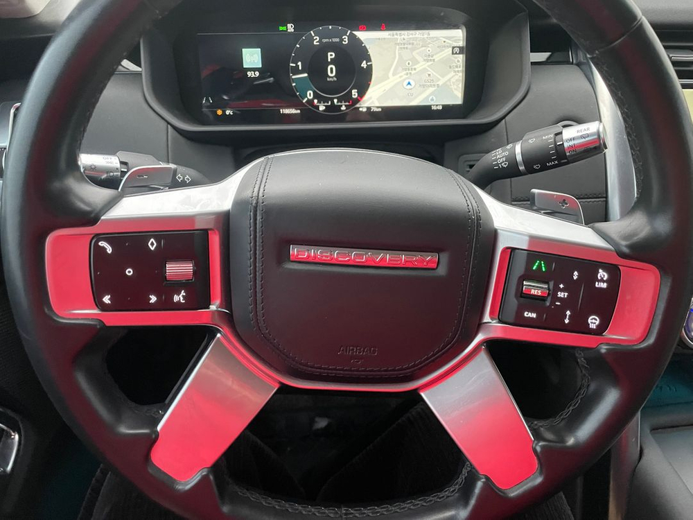 랜드로버 디스커버리 5 D300 HSE 22년02월 118661km 완전무사고 베이지시트 입니다. 이미지