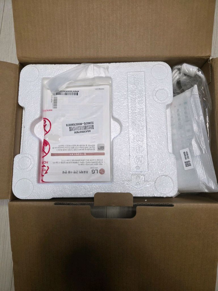 LG시네빔 PF610P 단순개봉 미사용 0시간 이미지