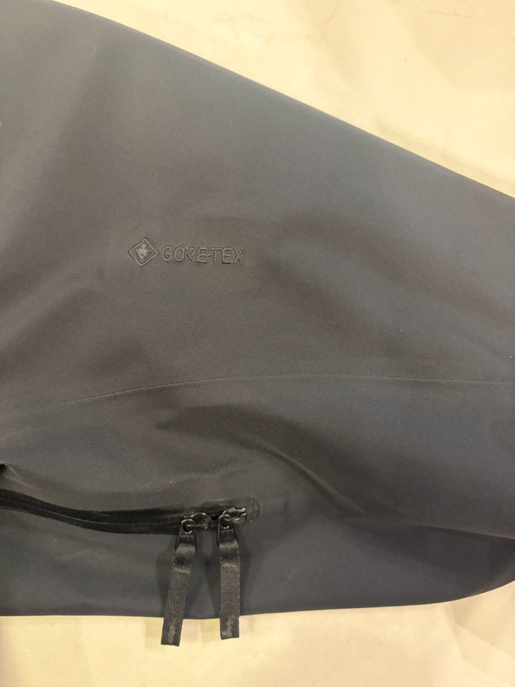 아크테릭스 베타LT 바람막이 자켓L 블랙 이미지