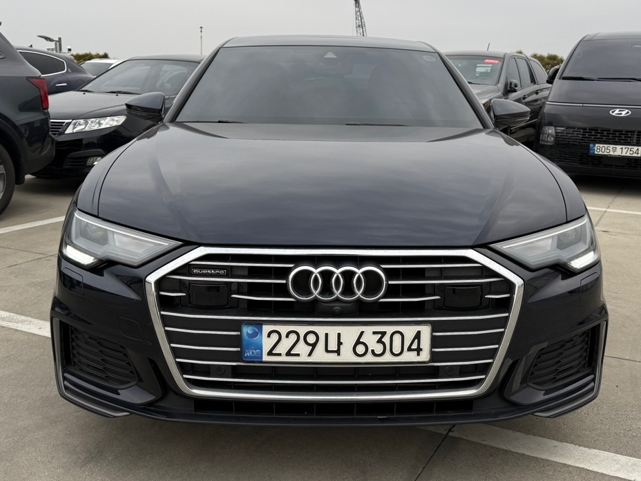아우디 A6 (C8) 45 TFSI 콰트로 프리미엄 중고차 22년11월 23년형 73442km 완전무사고 A급상태 이미지