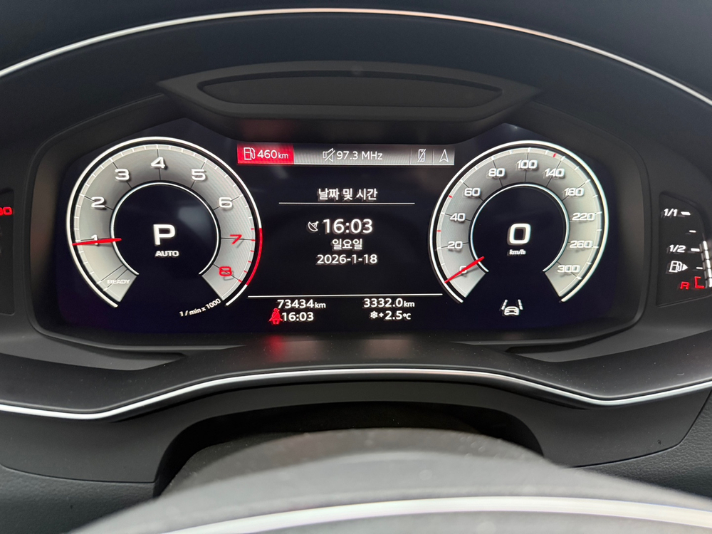 아우디 A6 (C8) 45 TFSI 콰트로 프리미엄 중고차 22년11월 23년형 73442km 완전무사고 A급상태 이미지