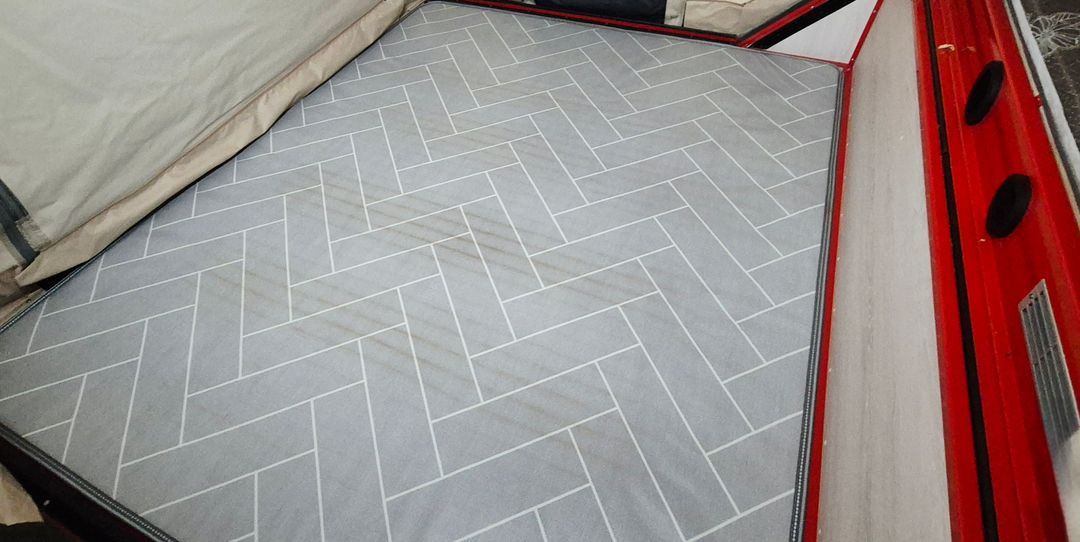 신화 S500 플러스 텐트 트레일러 / 650만원 => 600만원 / 가격인하!! 지하 주차장 보관으로 상태 굿!! 이미지