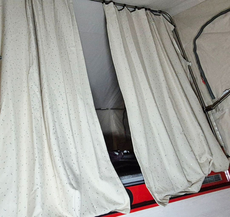 신화 S500 플러스 텐트 트레일러 / 650만원 => 600만원 / 가격인하!! 지하 주차장 보관으로 상태 굿!! 이미지