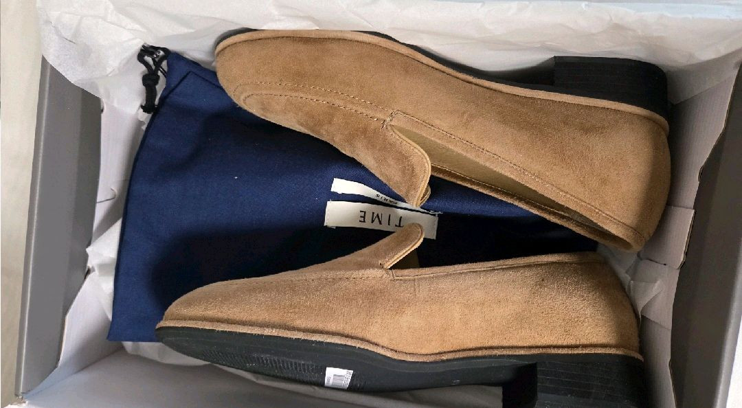 타임 클래식 스웨이드 엠블럼 로퍼 카키베이지 240 새상품 이미지