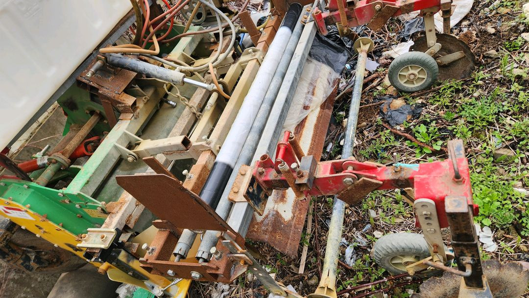 마늘 양파 깨 등 비닐피복기 분무기 휴립복토기 이미지