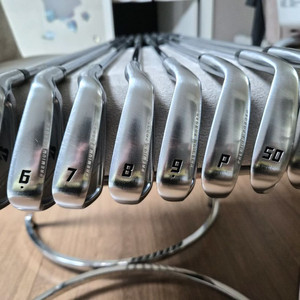 브리지스톤 V300 7세대 아이언 8개세트 이미지