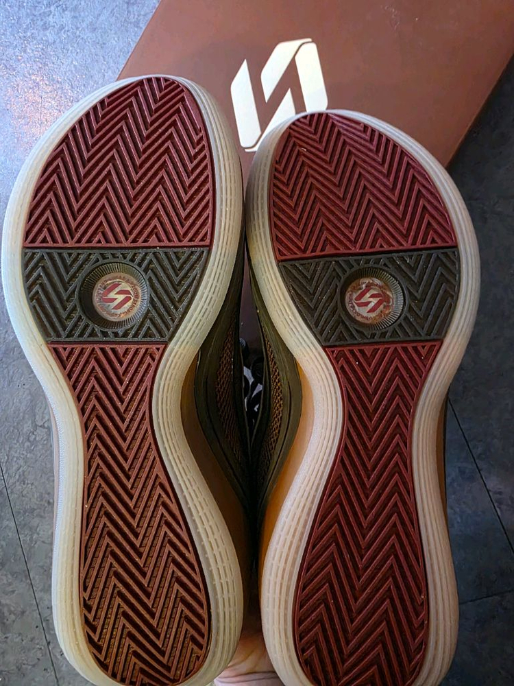 루카5 pf 오브더홀스 295 사이즈 팔아요. 이미지