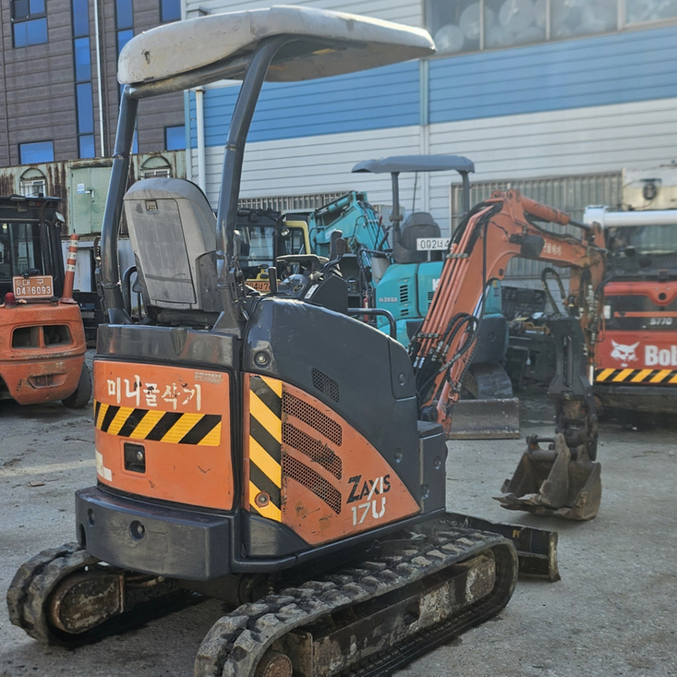 농장용 강력추천 히타치 ZX17 코집 장착 귀농 미니굴삭기 이미지