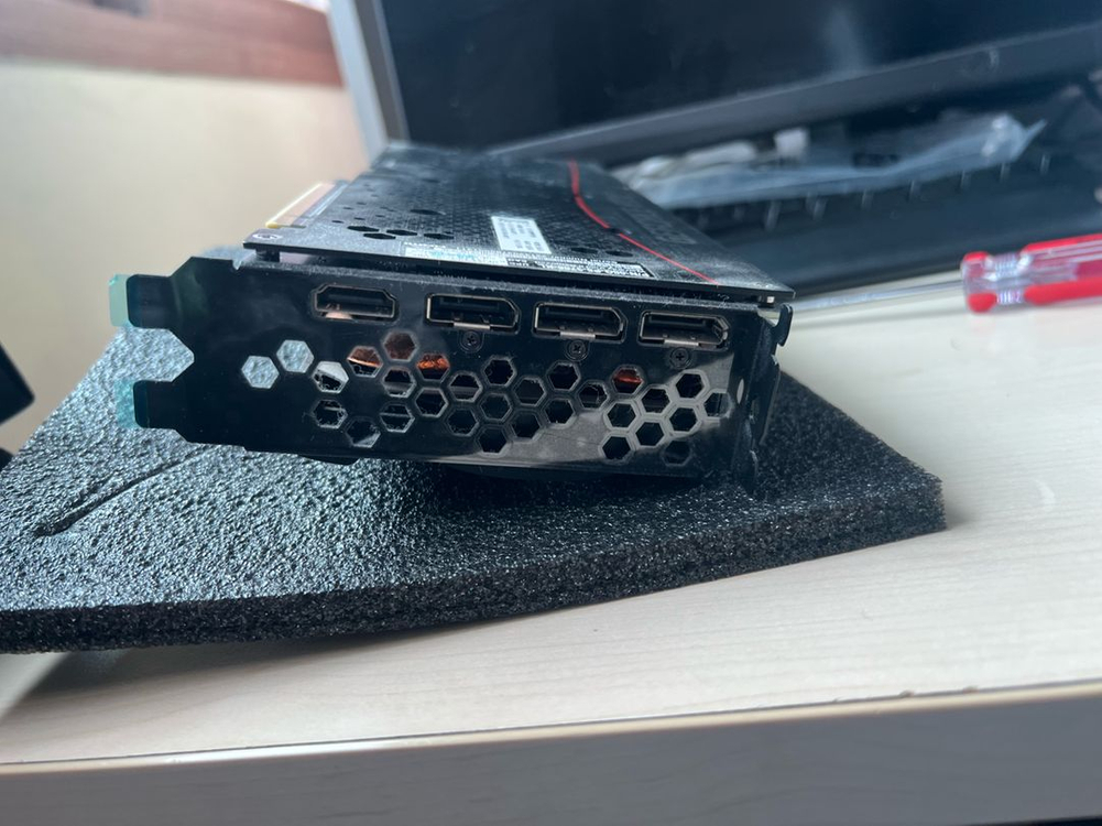 evga RTX 3070 Ti 그래픽카드 이미지