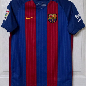 [해외주니어M] 16-17 바르셀로나 홈 유니폼 이미지