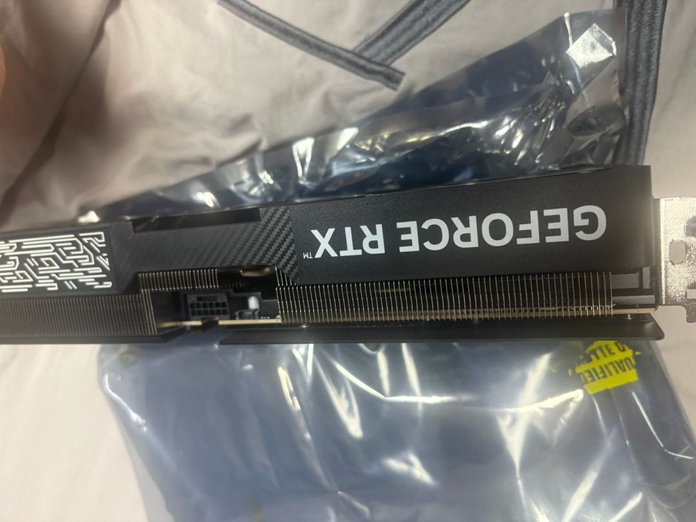 갤럭시 RTX 5080 그래픽카드 이미지