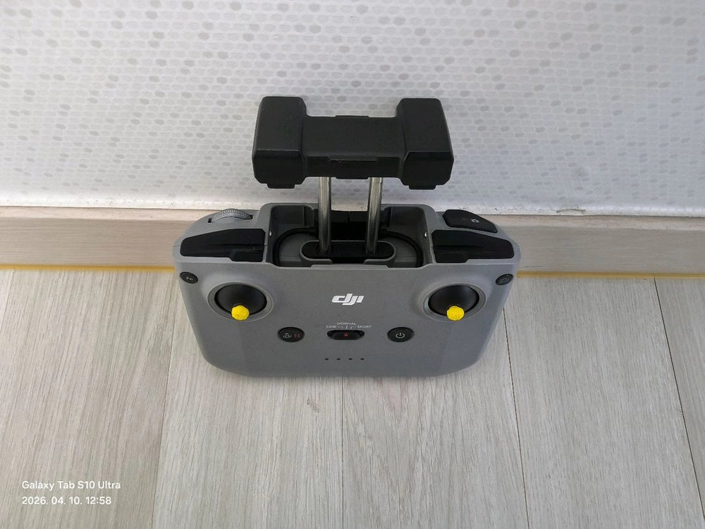DJI C5 드론 조종기 이미지