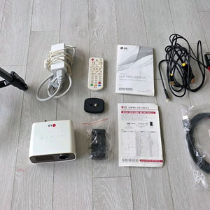 LG전자 PH250 미니 빔프로젝터 HD 300안시 DLP 풀구성 이미지