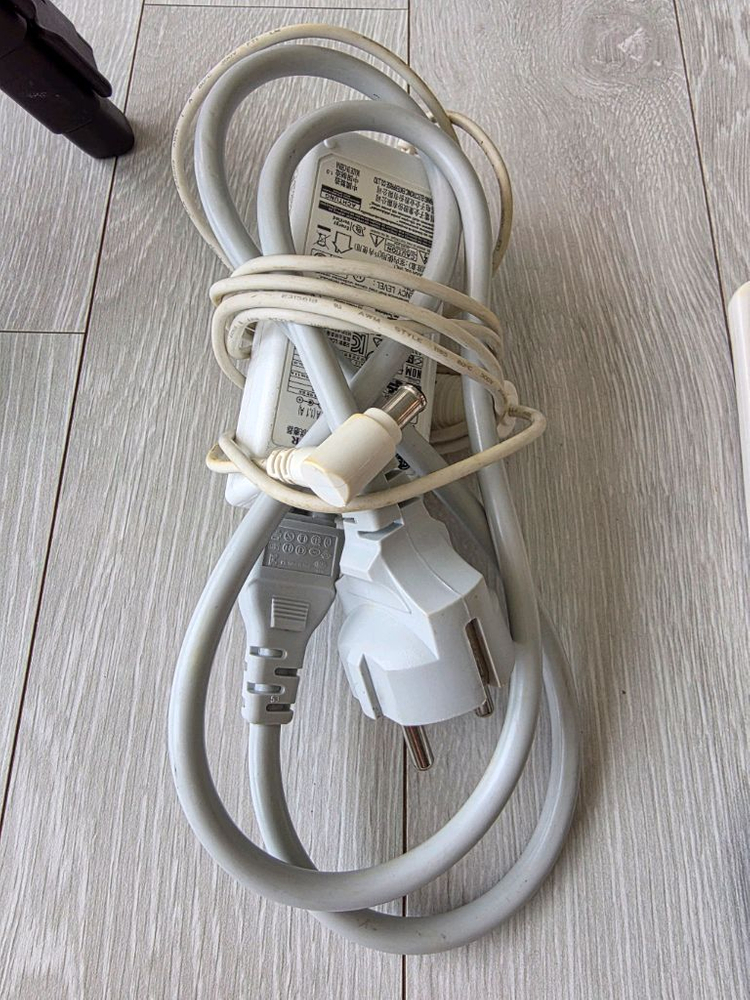 LG전자 PH250 미니 빔프로젝터 HD 300안시 DLP 풀구성 이미지