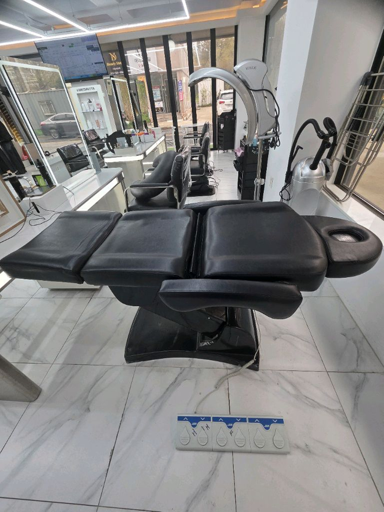 미용실 전동 의자(메이크업,헤어,두피,마사지)가격협상 가능 이미지