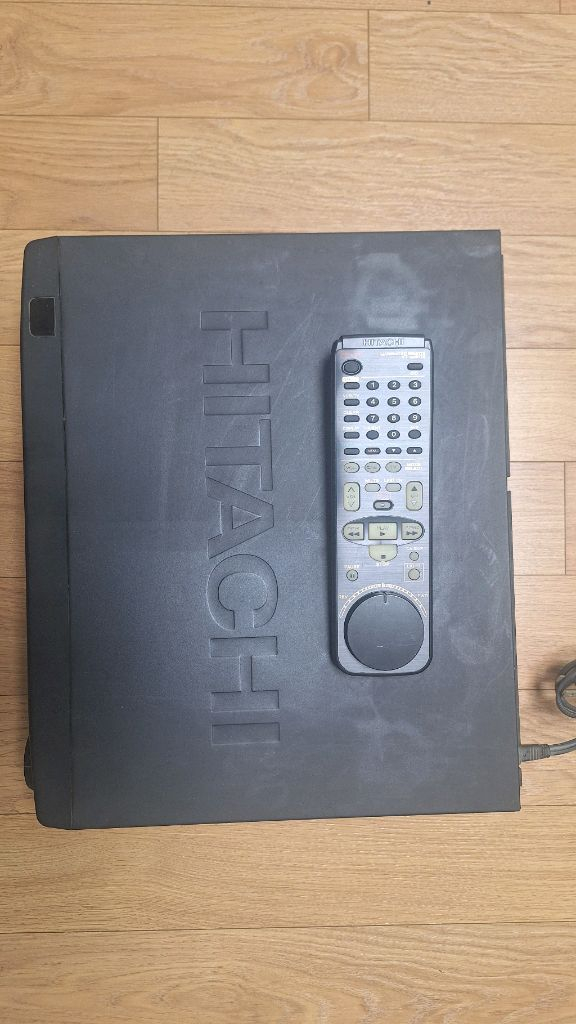 히타치 VHS 비디오 플레이어 VT-F944(헤드크리너포함) 이미지