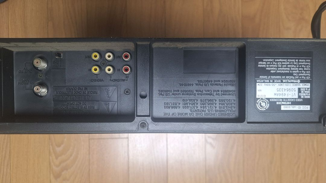 히타치 VHS 비디오 플레이어 VT-F944(헤드크리너포함) 이미지