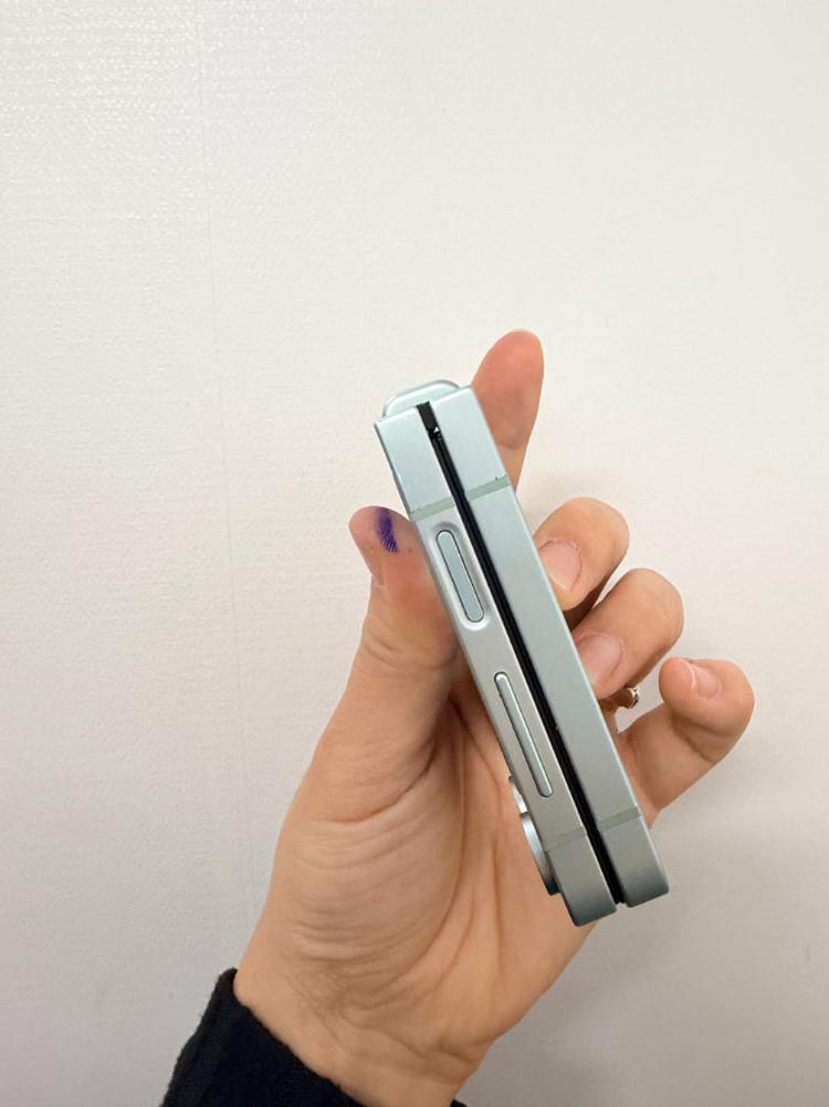 갤럭시z플립6 256기가 최초통화일 24.7.21 이미지